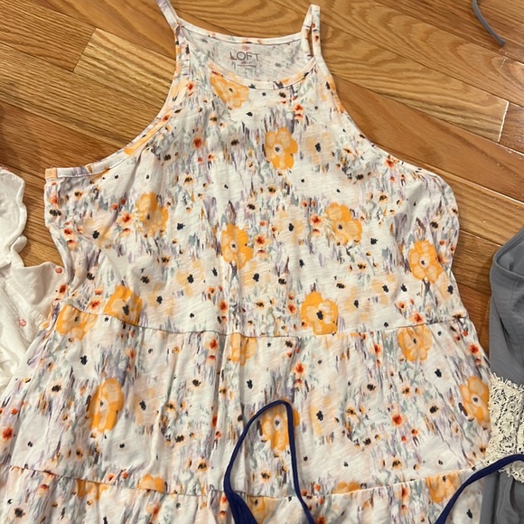 Four LOFT Tops - Picture 3 of 5